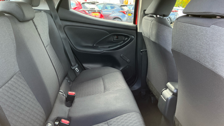 Toyota Yaris 1.5 Hybrid Icon 5dr CVT Hybrid Hatchback